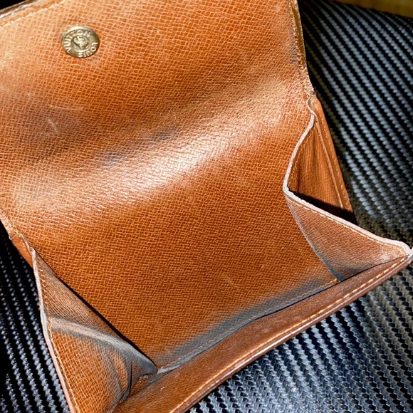 Louis Vuitton Compact Wallet - Picture 2 of 6